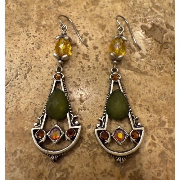 Elegant Vintage Sterling Crystal & Pearl Cluster Earrings Set With Vintage Green - Picture 3 of 5